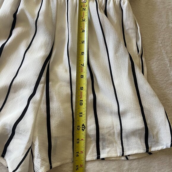 Iris Basic Romper /Jumpsuit NWT - Picture 8 of 10